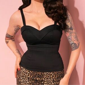 NEW Vixen Maneater Top Black Medium